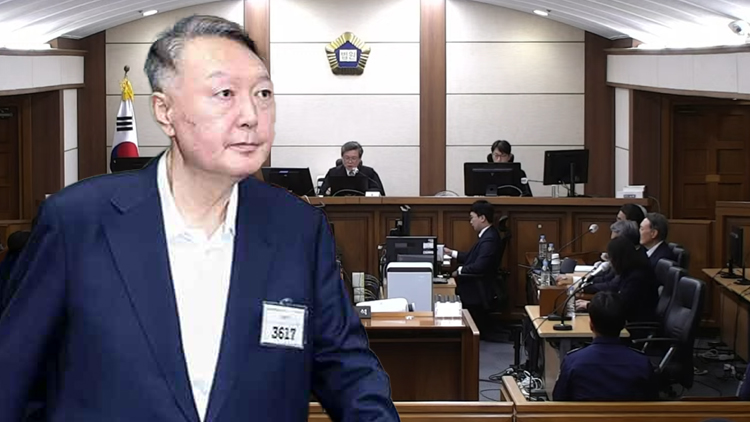 尹 형량 2년 늘어난 이유는…유죄로 판단 뒤집힌 혐의 더 많아져