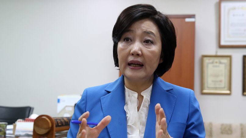 사개특위 본격 가동…박영선 의원, 위원장으로 선출  