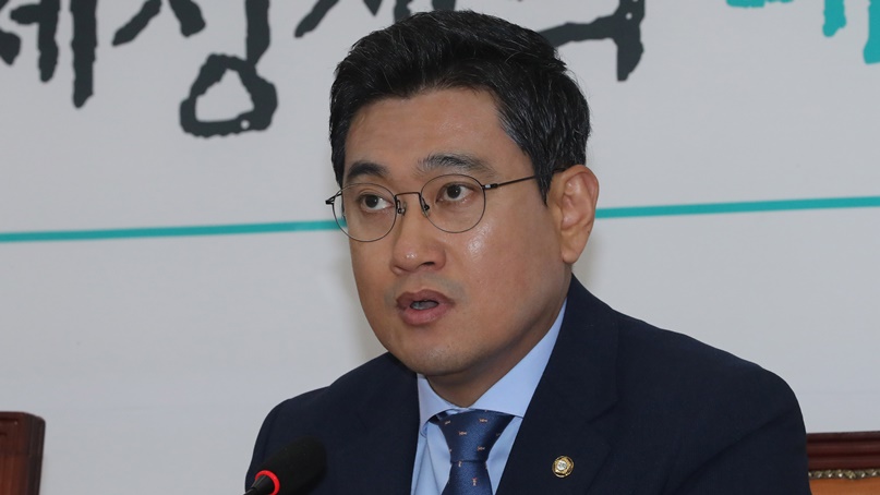 오신환 '조국 청문회 합의, 국회 권위 땅속에 처박는 결정'