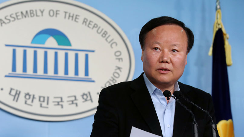 한국당, '비례한국당' 공식화…'반헌법적 선거법'