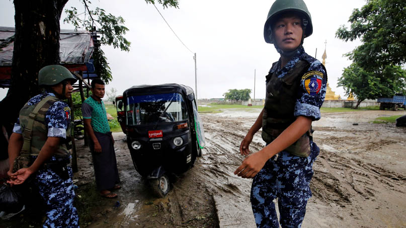 미얀마 폭발로 로힝야족 어린이 최소 4명 사망…정부군↔반군 '책임 돌리기'