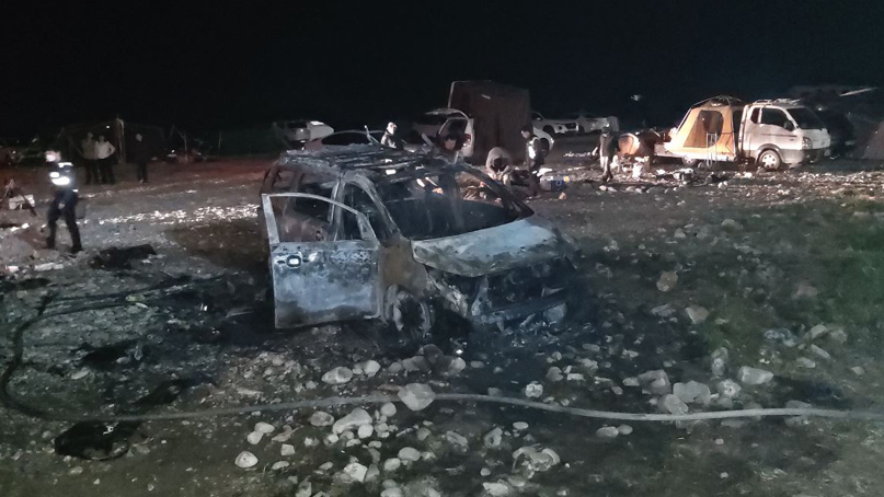 캠핑장에 주차된 차량서 화재…캠핑객 2명 부상