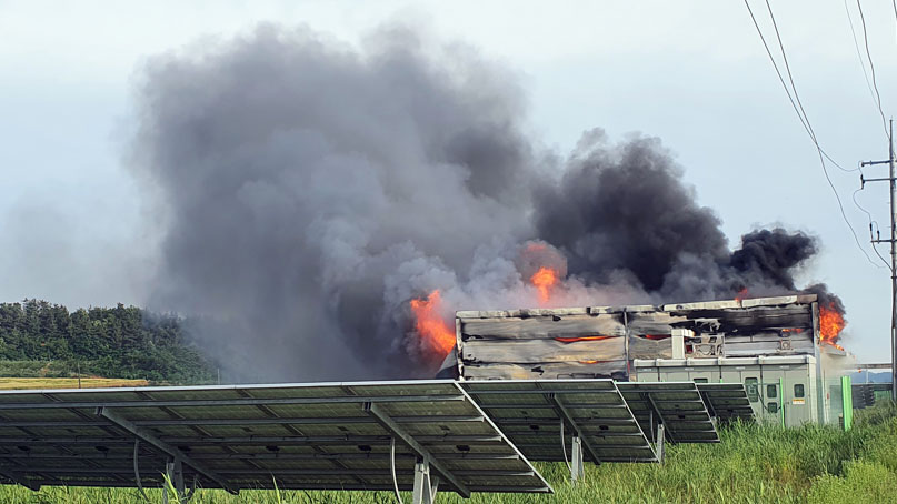 전남 해남 태양광 발전시설 불…4억6천여만원 재산피해