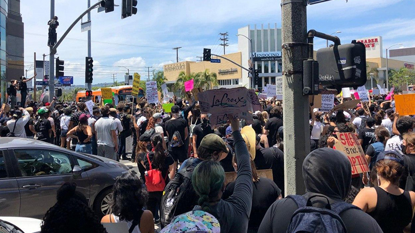 '흑인 사망' 시위 美 전역 확산…폭력·방화에 일부州 '통행금지령'