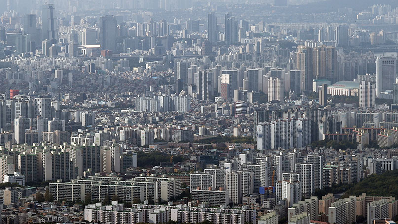 서울 전세 68주째 끝없는 상승…강남구 집값은 18주만에 하락