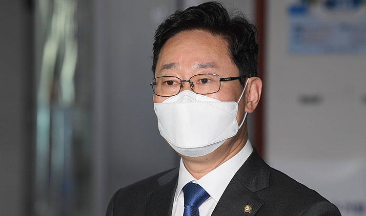 법무장관 후보 지명된 박범계 '국민 목소리 경청해 檢개혁 완수'