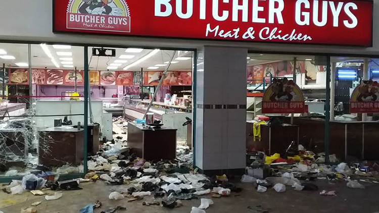 시위대가 약탈해 간 남아프리카공화국 프레토리아의 쇼핑몰 / 사진 제공: 전소영 남아공한인회 수석부회장