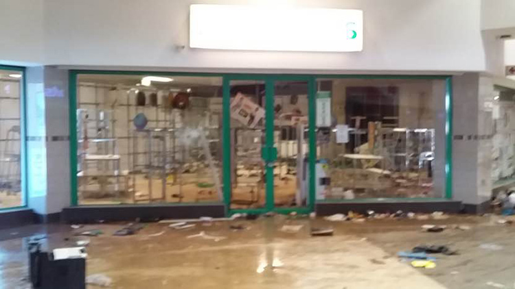 시위대가 약탈해 간 남아프리카공화국 프레토리아의 쇼핑몰 / 사진 제공: 전소영 남아공한인회 수석부회장