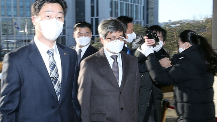 ‘임성근 녹취록’ 파문 당시 출근하는 김명수 대법원장 / 연합뉴스
