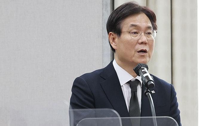국정기획수석, MBC 전용기 배제 논란에 '사과할 일 아니다'