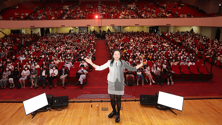 [취재후 Talk] 한국보다 해외서 '파친코'에 열광하는 이유
