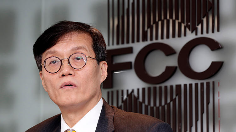 이창용 한국은행 총재가 18일 오후 서울 중구 태평로 언론회관에서 열린 외신기자클럽 기자간담회에서 발언하고 있다. /연합뉴스 