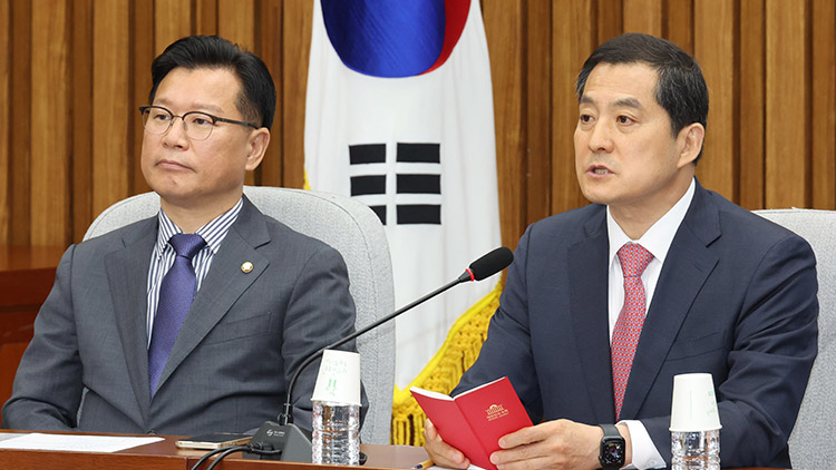 국민의힘 박대출 정책위의장이 13일 오전 서울 여의도 국회에서 열린 원내대책회의에서 발언하고 있다. /연합뉴스