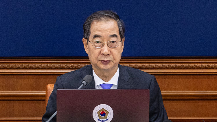 한덕수 국무총리가 20일 오전 서울 종로구 정부서울청사에서 열린 국무회의에 참석해 발언하고 있다. /연합뉴스