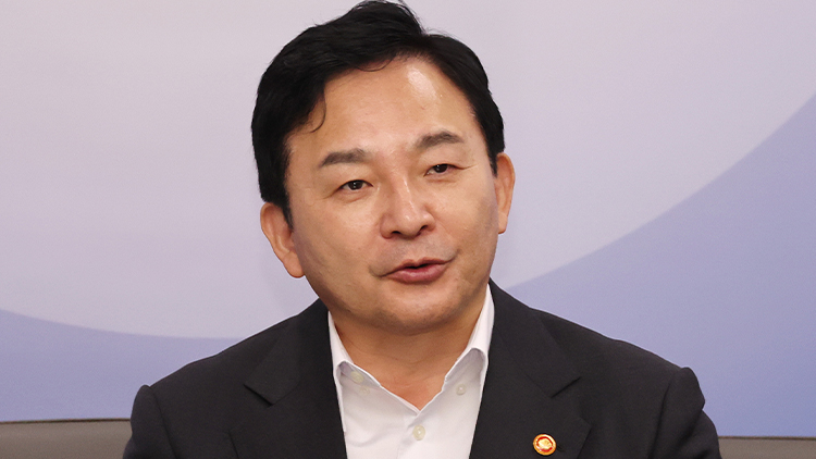 원희룡 국토교통부 장관이 18일 오후 세종시 정부세종청사에서 열린 출입기자단 간담회에 참석해 발언하고 있다. /연합뉴스