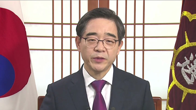 檢, 권순일 前  대법관 압수수색…'이재명 재판거래도 수사 대상'