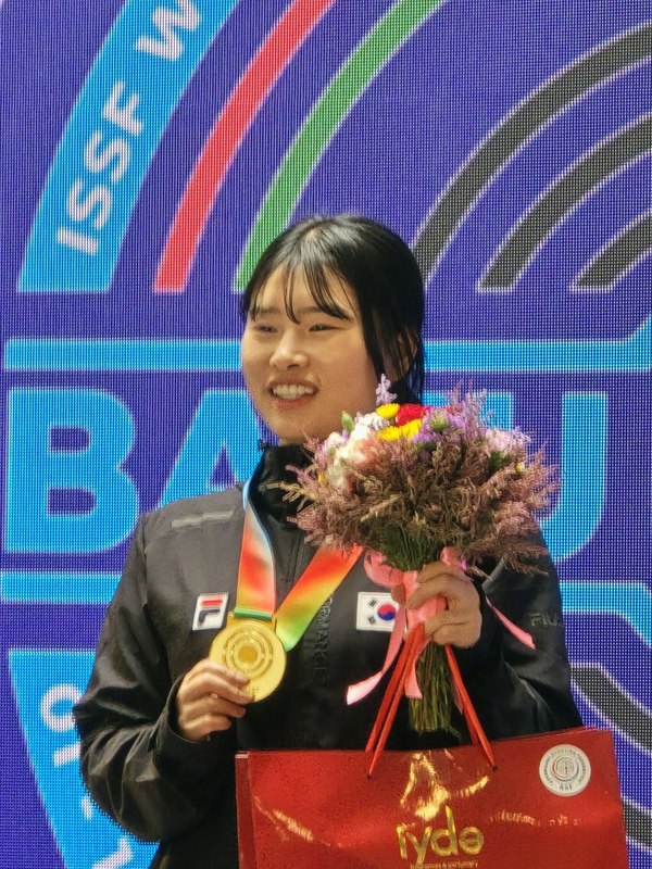 '엄마 사수' 금지현, 바쿠 월드컵 여자 10ｍ 공기소총 금메달