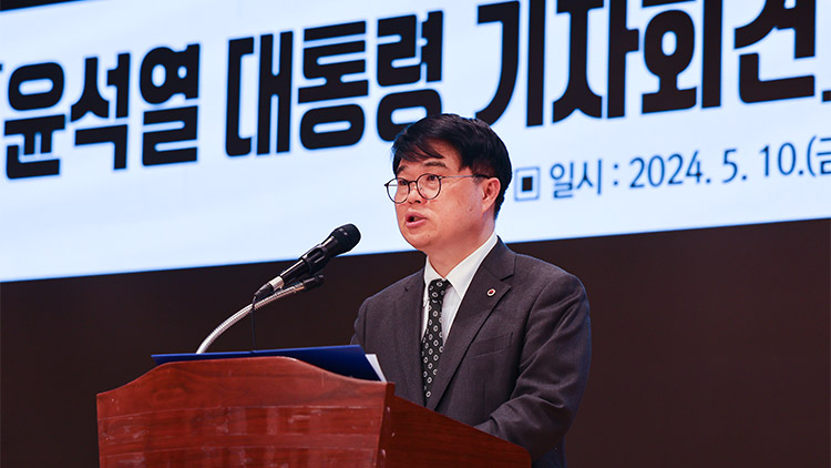 임현택 의협 회장 '윤 대통령 결단 부탁…백지상태로 대화 용의'