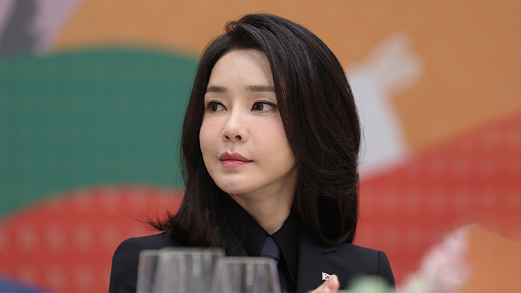 김건희 여사, 5개월만에 활동 재개…한-캄보디아 정상 오찬 참석