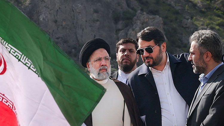 이란 대통령, 헬기 추락 '실종'…생사 확인..