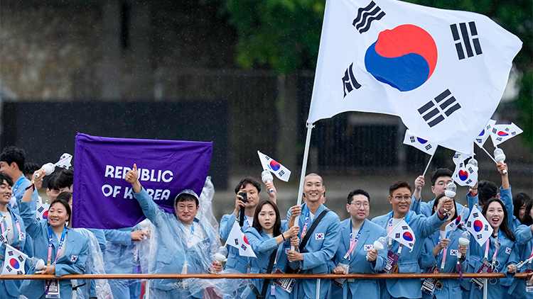 한국을 북한으로 소개한 올림픽 개회식…IOC SNS로 사과