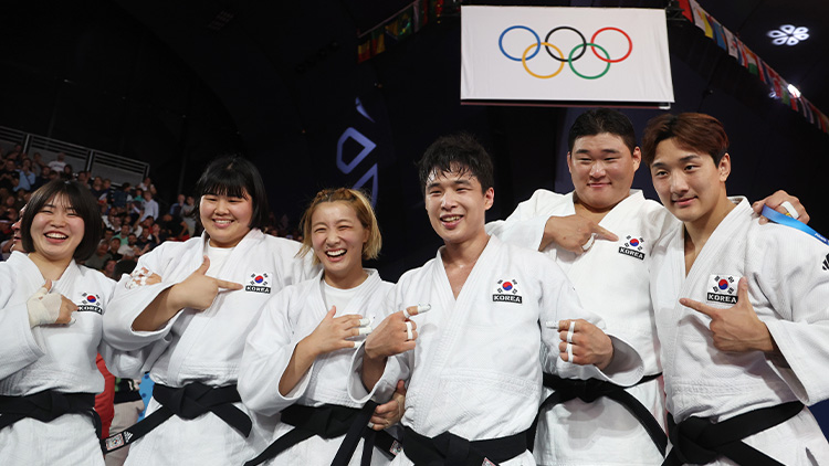 '금보다 값진 동메달'…'뭉클하고 유쾌했던' 유도 단체전