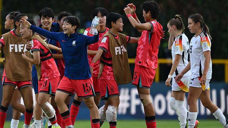 여자축구, 강호 독일 제압 이변…월드컵 16강 불씨 살렸다