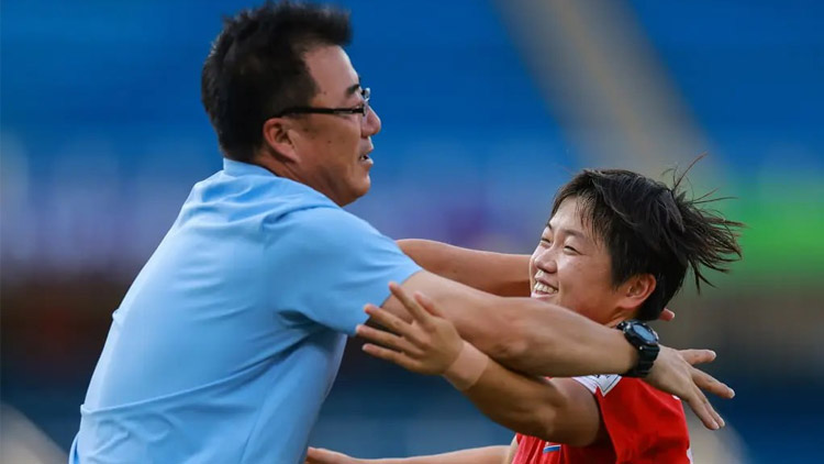 북한 여자축구, 미국도 꺾었다…U-20 월드컵 결승 진출