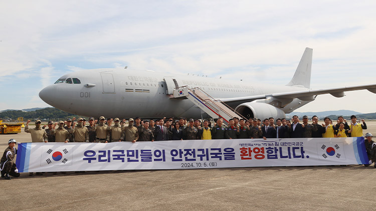 레바논 교민 철수 위해 공중급유기 KC330, 전술수송기 C130J 동시 출동