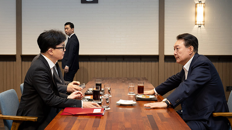 [단독] 尹, 한동훈 '인적쇄신' 요구에 '문제 있는 사람 반드시 정리'…'명태균 의혹'도 직접 설명