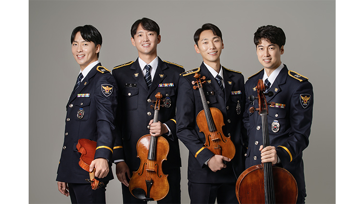 왼쪽부터 이은용 순경, 유근우 순경, 김명철 경장, 이재경 순경 /국립경찰교향악단 제공