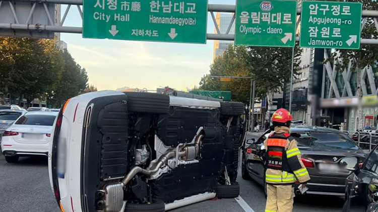 서울 강남서 음주 운전하다 차량 2대 들이받아…2명 경상