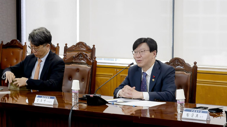 금융위 부위원장 '충격 극복 이후, 한국 경제의 하방 위험 대응 중요'