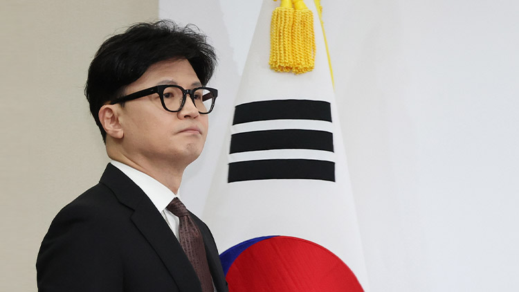 국민의힘 한동훈 대표가 16일 오전 서울 여의도 국회에서 열린 기자회견에 입장하고 있다. /연합뉴스