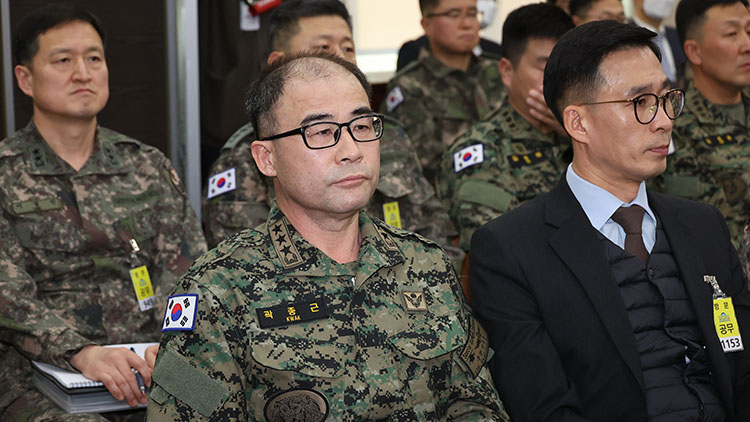 곽종근 전 육군 특수전사령관이 22일 국회에서 열린 '윤석열 정부의 비상계엄 선포를 통한 내란 혐의 진상규명 국정조사 특별위원회' 1차 청문회에 출석해 있다. /연합뉴스