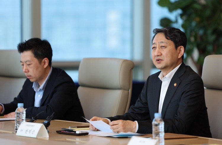  美 철강 관세 25%에…정부, 3월 중 철강산업 대응책 마련