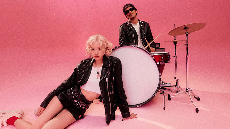 /ROSÉ & Bruno Mars APT. (Official Music Video) 캡처