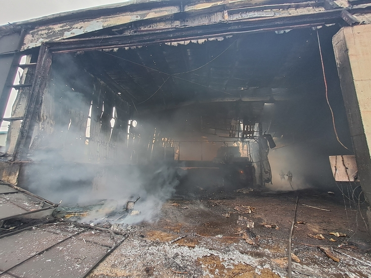 정읍 축사 퇴비 창고 화재