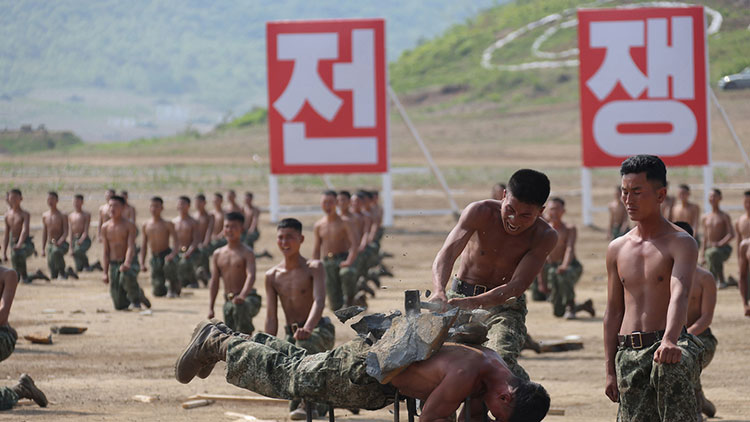 지난 13일 북한 병종별 전술종합훈련 모습. /연합뉴스