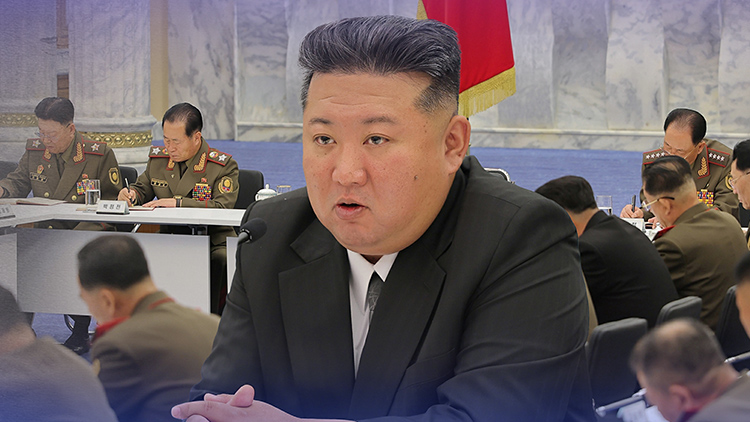 [단독] "함정사고 숨겼다" 北, 함대사령관 등 10명 총살…김정은 '구축함 격노' 영향 준 듯