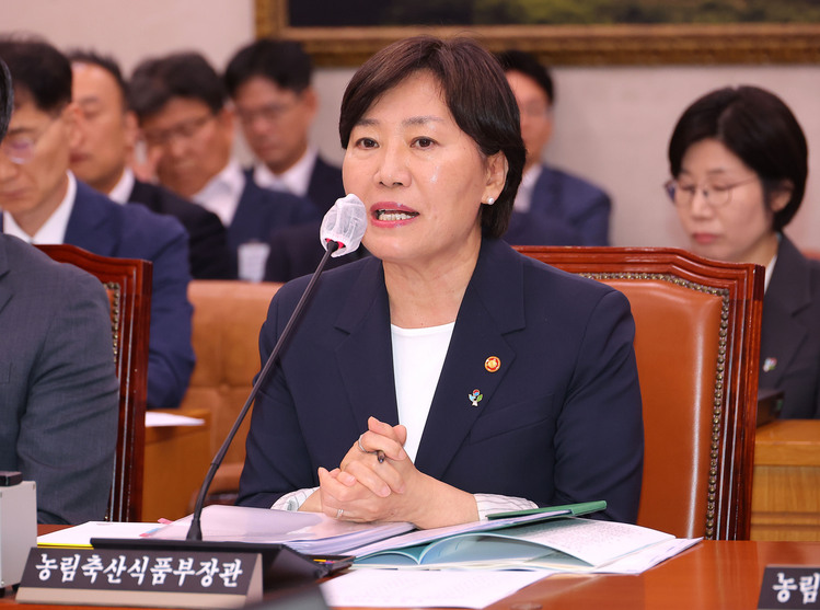 송미령 농림축산식품부 장관이 25일 국회에서 열린 농림축산식품해양수산위원회 전체회의에서 발언하고 있다.  /연합뉴스