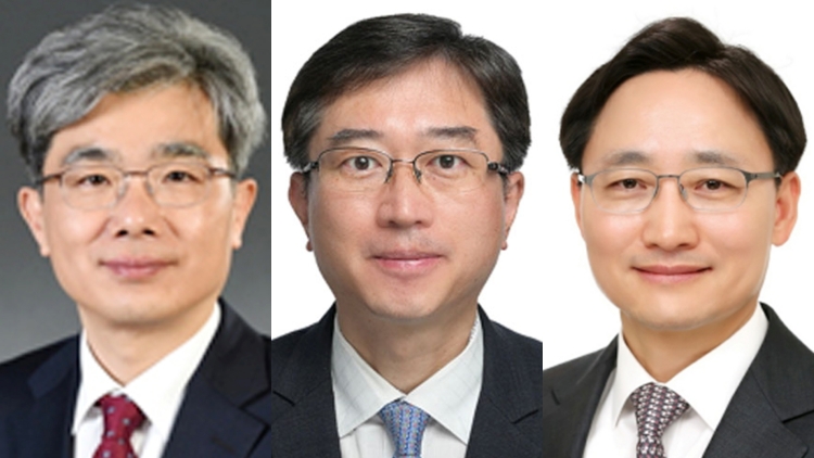 대통령실은 26일 이재명 대통령이 헌법재판소장에 김상환 제주대 법학전문대학원 석좌교수(왼쪽부터), 헌법재판관에 오영준 서울고등법원 부장판사, 국세청장에 임광현 더불어민주당 의원을 지명했다고 강훈식 대통령비서실장의 인사브리핑을 통해 발표했다.  /연합뉴스