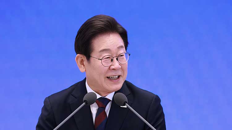 이재명 대통령이 3일 청와대 영빈관에서 열린 '대통령의 30일, 언론이 묻고 국민에게 답하다' 기자회견에서 발언하고 있다. /연합뉴스