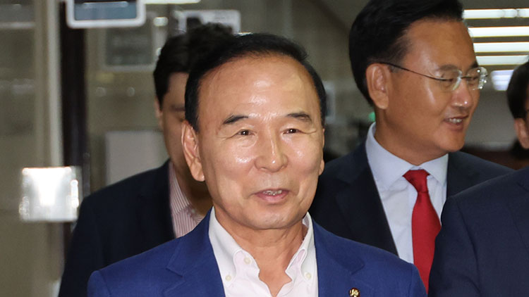 국민의힘 비상대책위원이 된 박덕흠 의원 /연합뉴스