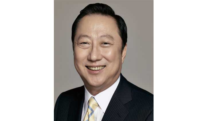 이재명 대통령은 17일 대미특사단 단장에 대한상공회의소 회장을 지낸 박용만 전 두산그룹 회장을 지명했다고 우상호 대통령실 정무수석이 브리핑을 통해 밝혔다. /연합뉴스 