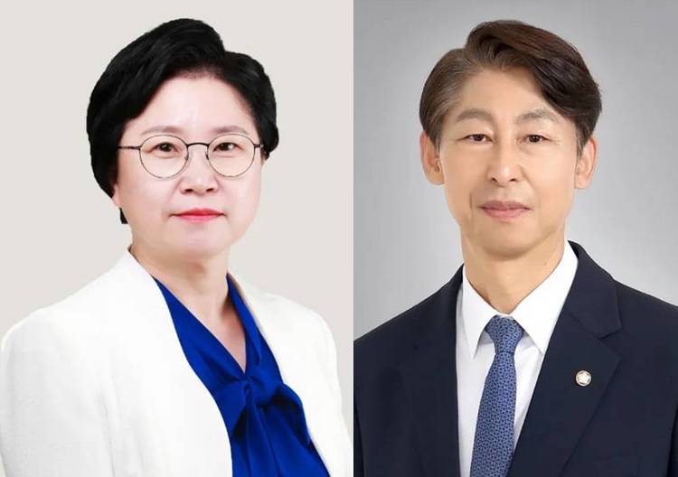 더불어민주당 김현 의원(왼쪽)과 이훈기 의원 / 출처: 연합뉴스