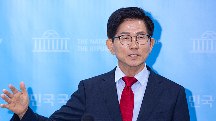 국민의힘 전당대회 본선에 진출한 김문수 후보 /연합뉴스 