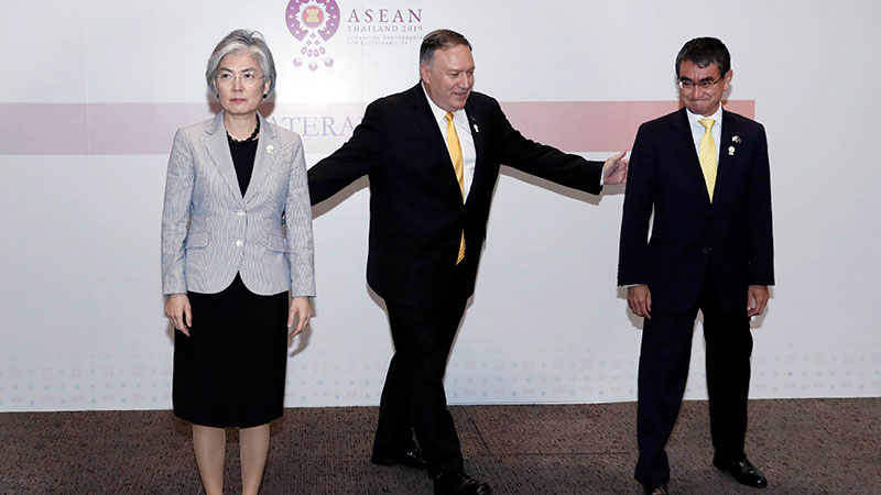 강경화 외교부 장관, 폼페이오 미 국무장관, 고노 다로 일 외무상 2019년 8월2일 /공동취재단