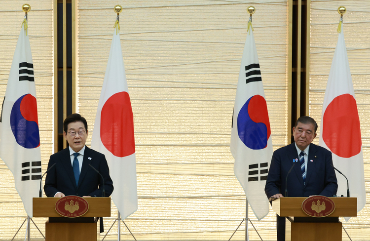 이재명 대통령이 지난 23일 일본 도쿄 총리 관저에서 열린 한일 정상 공동 언론 발표에서 발언하고 있다. /연합뉴스 