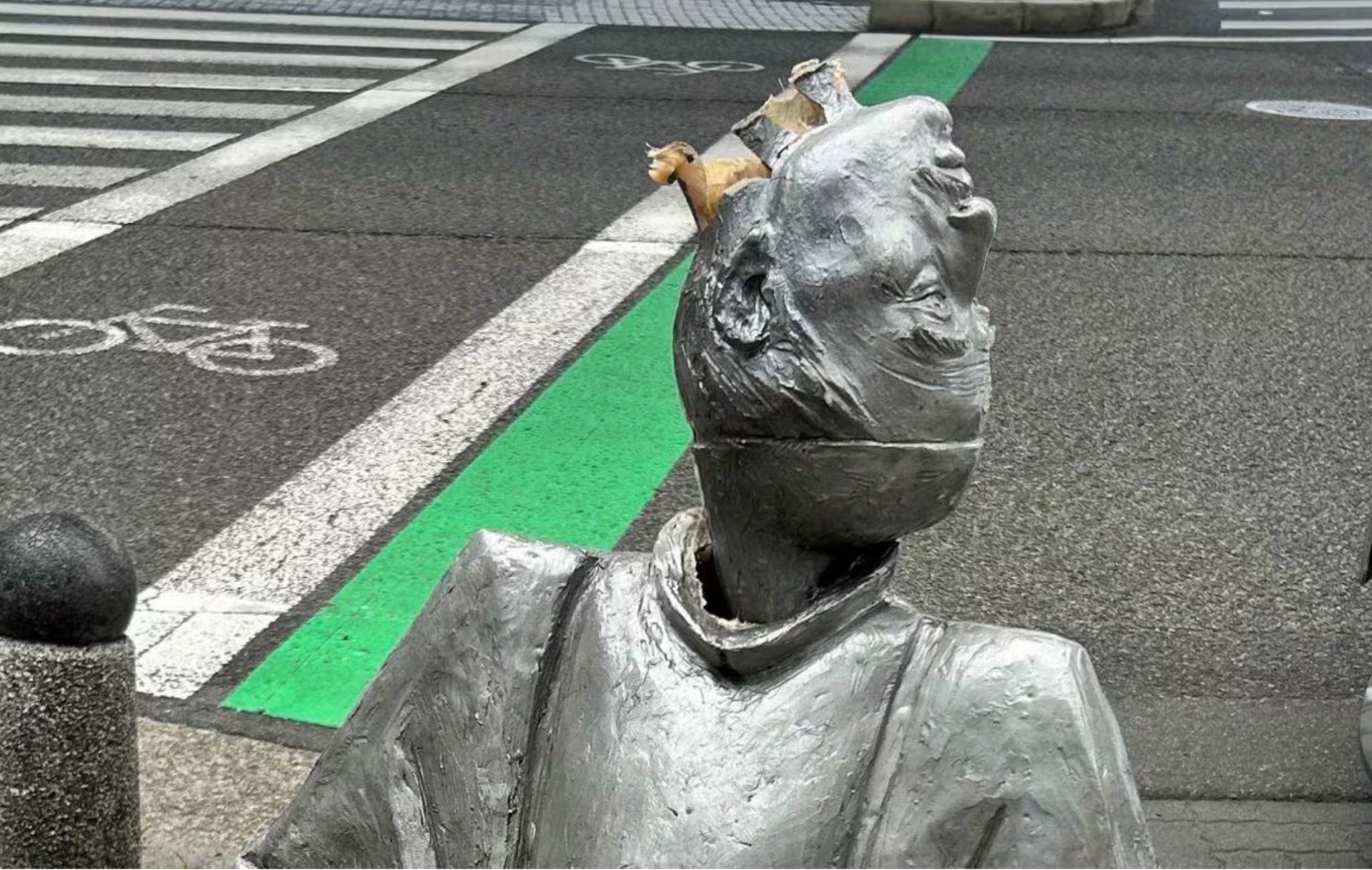 훼손된 도요토미 히데요시 동상. /엑스(X) 캡처